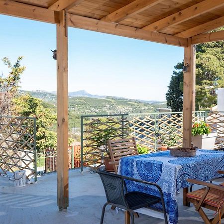 Cozy Studio In Dafnes Near To Heraklion Apartment Dhafnes Ngoại thất bức ảnh