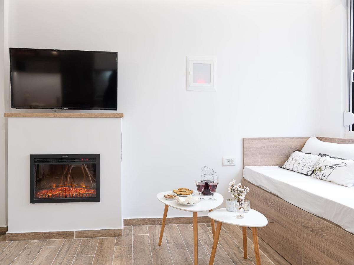Cozy Studio In Dafnes Near To Heraklion Apartment Dhafnes Ngoại thất bức ảnh