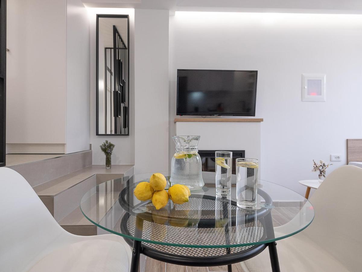 Cozy Studio In Dafnes Near To Heraklion Apartment Dhafnes Ngoại thất bức ảnh
